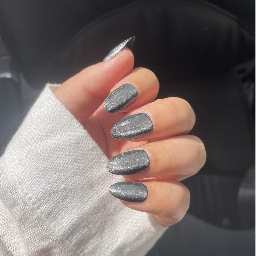 Midnight Kiss 💋 Metallic Silver Chrome