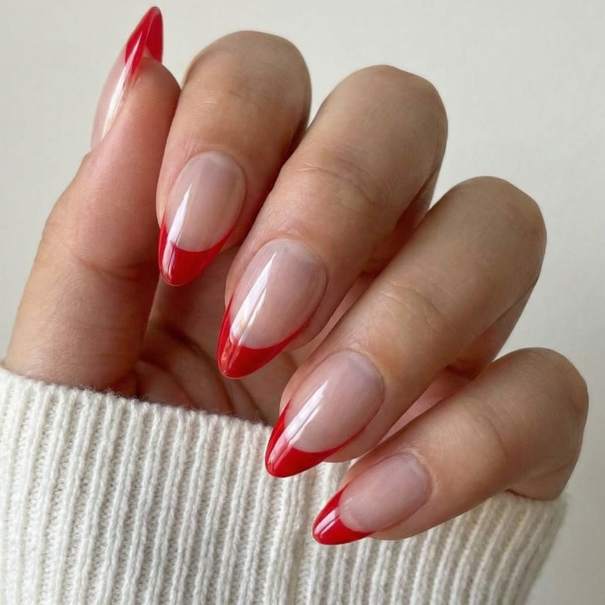 Red Handed Medium Almond